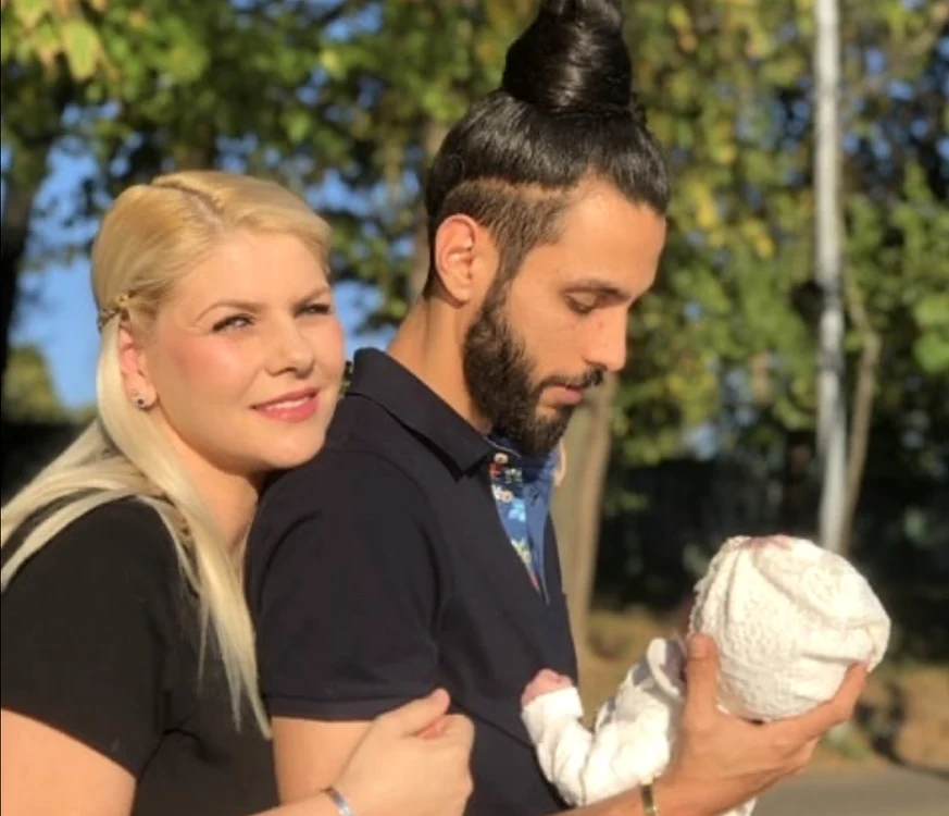 Adina și sora ei, Roxana, și-au pierdut tatăl în 2018Foto: arhivă personală