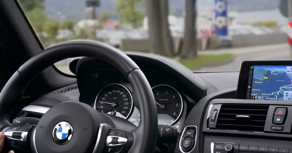 BMW recheamă aproape 9.000 de mașini în România din cauza unui defect