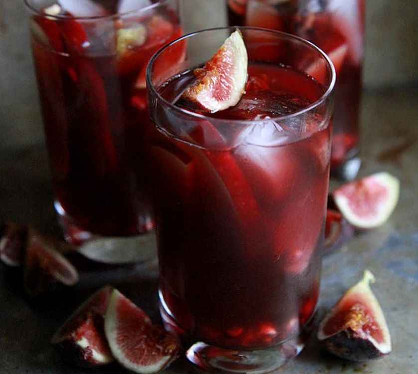 Cea mai buna sangria de toamna, cu rodie si mar2 jpeg