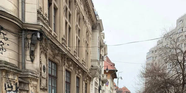 Poliţia Locală a Capitalei şi ADP Sector 1 au desfiinţat ieri 10 construcţii provizorii de lemn
