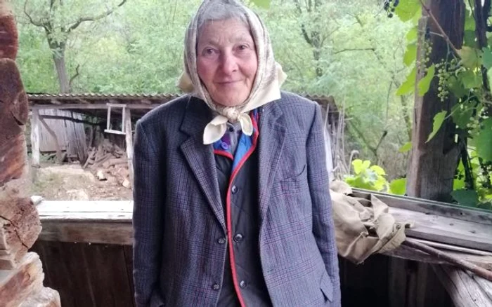 Jurj Fica are 76 de ani şi trăieşte singură dintr-o pensie de 15 lei Foto: adevarul.ro