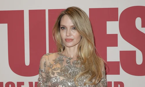 Angelina Jolie la avanvremiera, Coutures, Profimedia (2) jpg