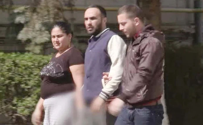 
    Dumitru Fausta le cerea clienţilor 300 de euro pe “şedinţă”  