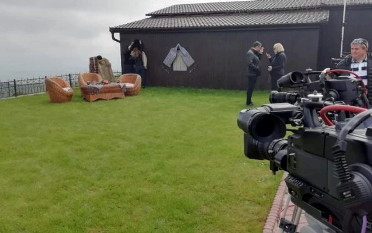 Platoul de filmare pentru emisiunea Viaţa Satului, de la TVR 1 Foto TurnulSfatului.ro
