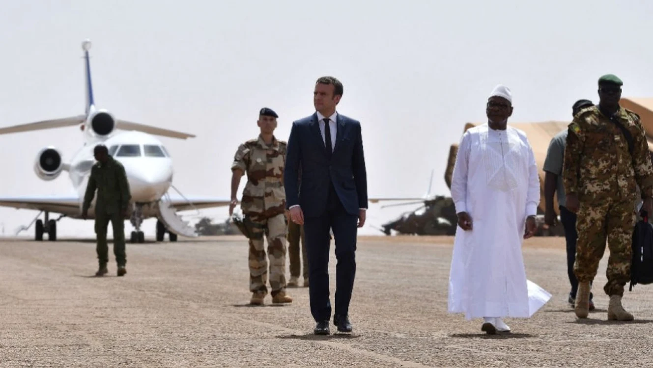 Preşedintele Republicii Franceze, Emmanuel Macron, în Mali Sursa Foto: France 24