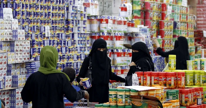 Franţa a interzis vălul islamic care acoperă faţa în 2011 FOTO Reuters