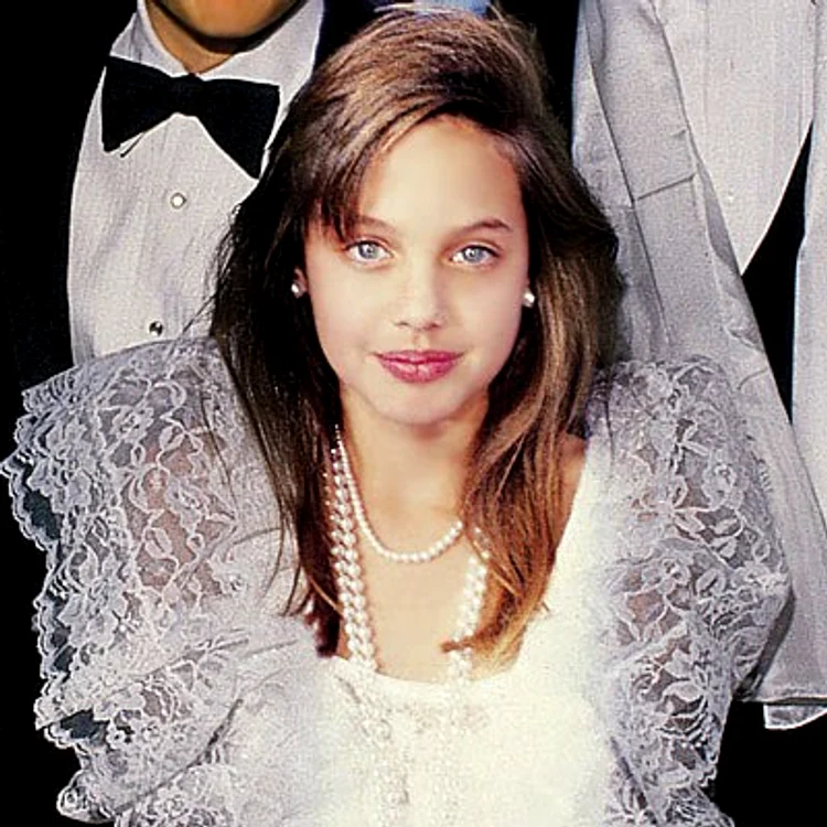 ANGELINA JOLIE AS A CHILD jpeg