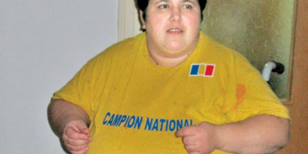 Corina Covaciu a lucrat ca inginer la CFR, din căruciorul cu rotile, până când a născut 