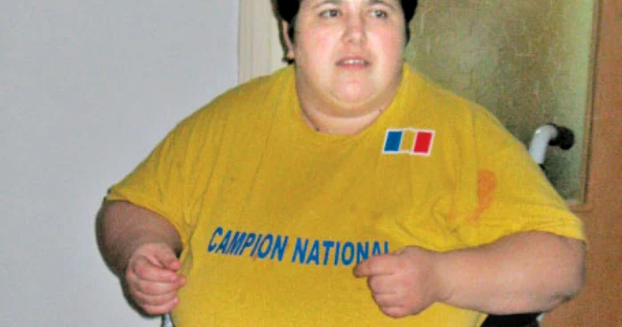 Corina Covaciu a lucrat ca inginer la CFR, din căruciorul cu rotile, până când a născut