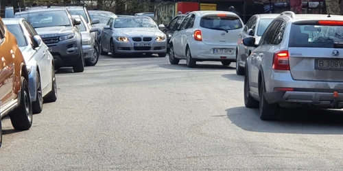 Aglomeraţie la terase în zona pădurii Băneasa 28 martie 2021 FOTO Adevarul