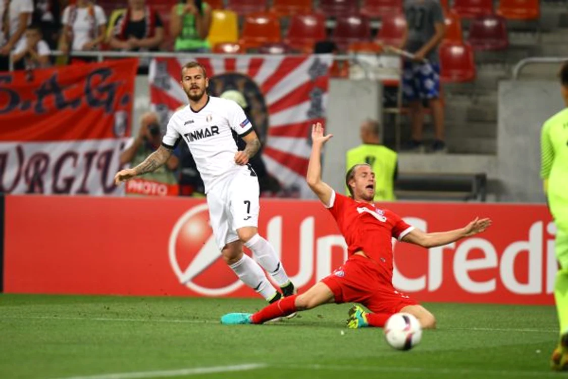 
    Alibec a marcat primul gol al romanilorFOTO: David Muntean  