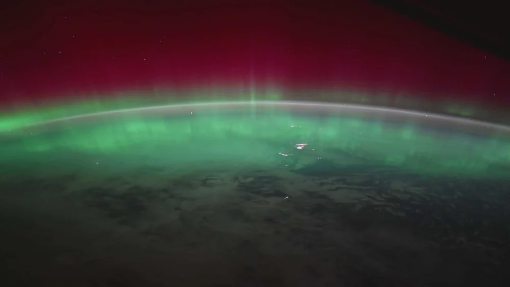 Aurora boreală văzută din spațiu. Imagini spectaculoase surprinse de astronauții NASA