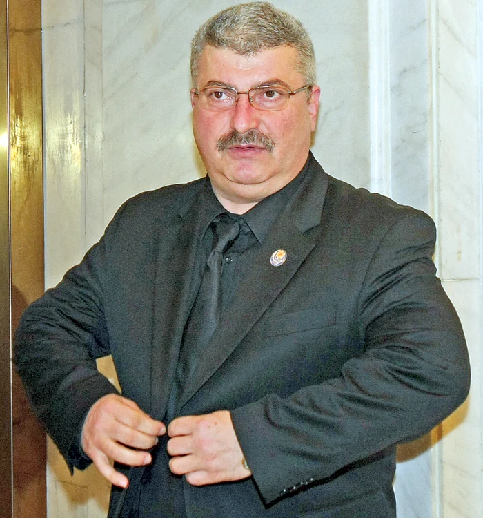 
    Prigoană spune că  nu e nimic adevărat,  dar a refuzat să dea amănunte  