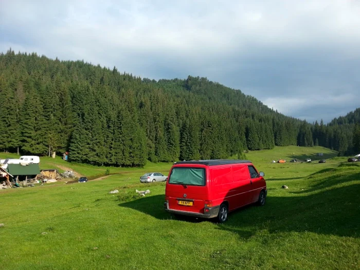 Camping Glăvoi