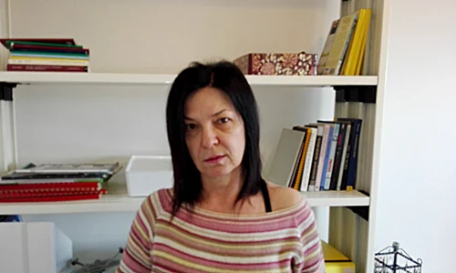 „Nicăieri şi oriunde sînt singură, cu amintirile mele“ interviu cu Dana ENULESCU jpeg