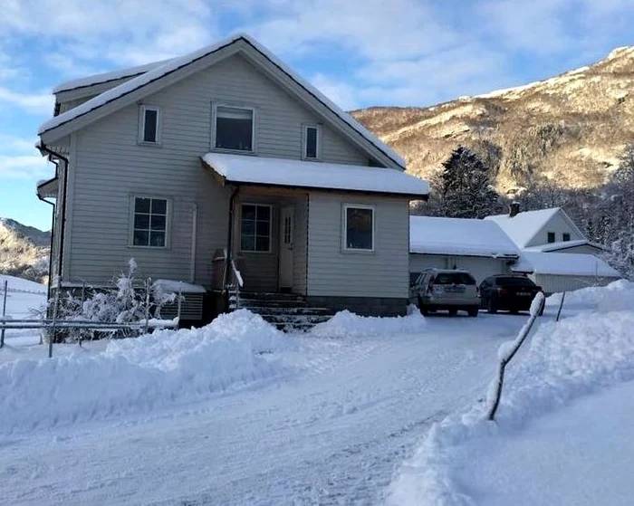 
    Românii le aigurau tot confortul copiilor lorfoto: Mircea Dolha  