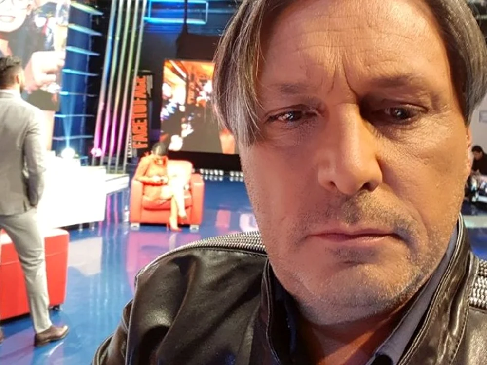 
    Cornel Galeș a murit la 60 de ani, pe dta de 30 noiembrie  