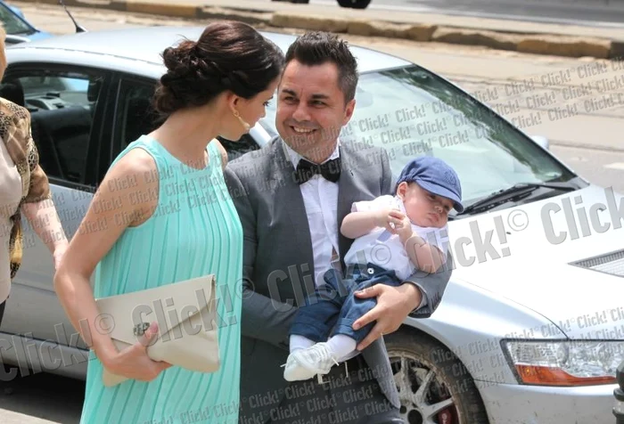 
    Florentin Petre, Margarita şi băieţelul lor (foto: Sever Gheorghe)  