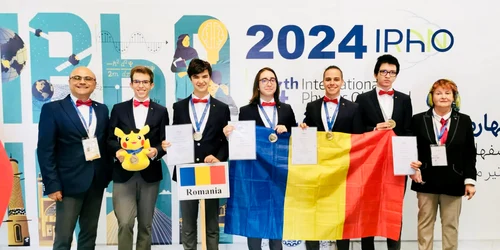 Geniile românești au luta 5 medalii la Olimpiada Internațională de Fizică din Iran. FOTO Ministerul Educației