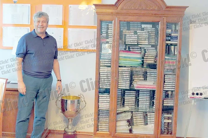 Locul unde Lucescu  se simte cel mai bine:  pe fotoliul din  biroul de lucru (FOTOGRAFII: ALEXANDRA DRAGU, Doneţk)