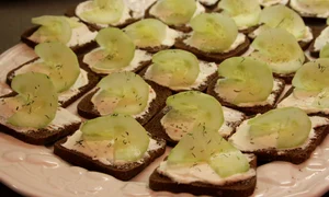 aperitiv cu crema de branza jpeg