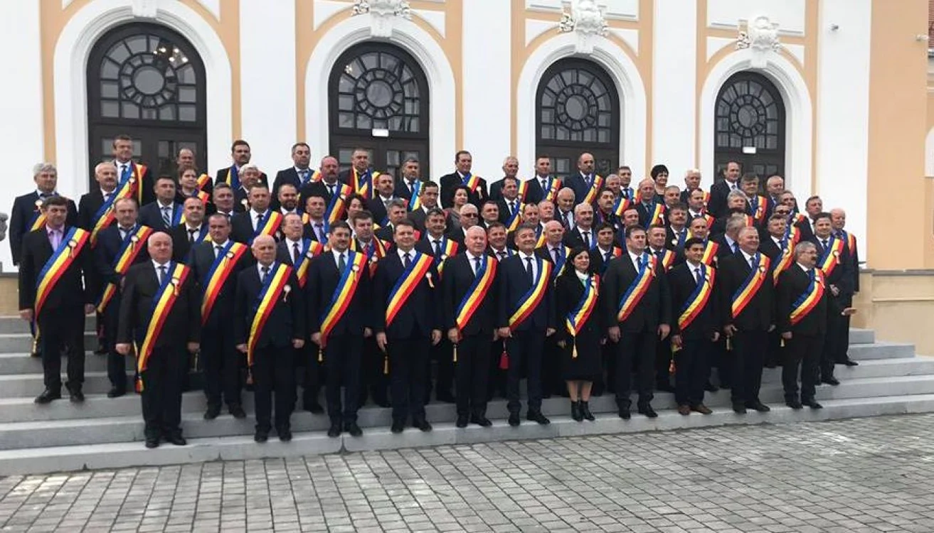 Fotografia de grup realizată de primarii din Alba