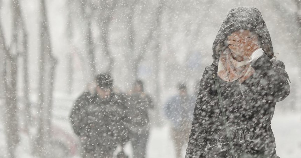 București, sub viscol și frig: Autoritățile cer ajutor pentru persoanele fără adăpost.