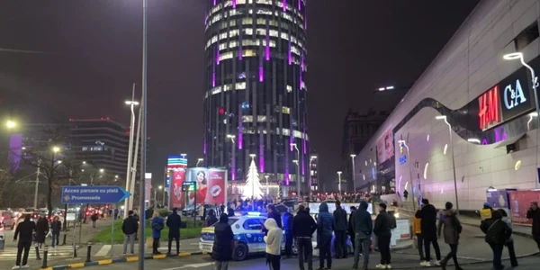 Incendiu Mall Promenada FOTO Facebook 
