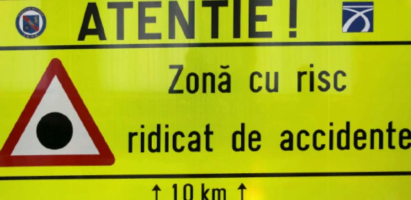 
    Punctul negru reprezintă un sector de drum cu lungimea de maximum un kilometru în care au avut loc asemenea evenimente rutiere  