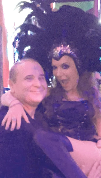 Andreea şi Nick, în ipostaze tandre