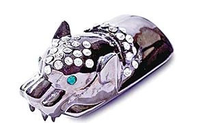 Unghii de aur:  70 $/260 de lei jpeg