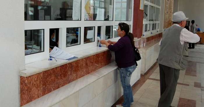 Reprezentanţii firmelor trebuie să intre în legalitate în 30 de zile. FOTOArhivă.