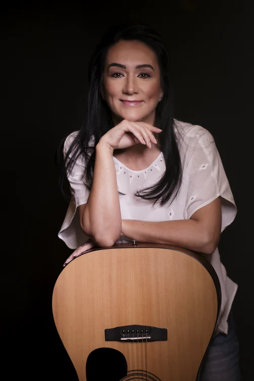 Actrița Crina Lință a absolvit Facultatea de Actorie din cadrul UNATC, la clasa prof Florin Zamfirescu