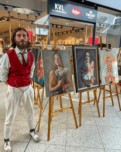 Mihai Nistor, artistul cu mii de fețe transpuse pe pânză: „Caricatura atinge omul”