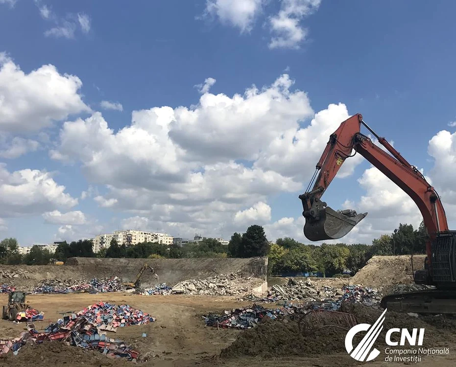 Aşa arătau luni lucrările de demolare a arenei din Bulevardul Ghencea