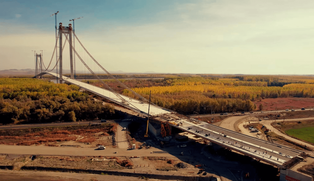 Stadiul lucrărilor la podul suspendat de la Brăila