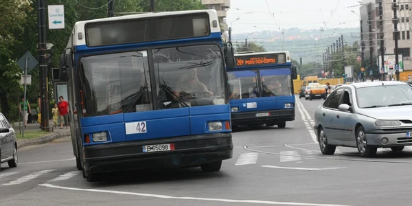 Autobuzele circulă astăzi doar până la ora 21.30