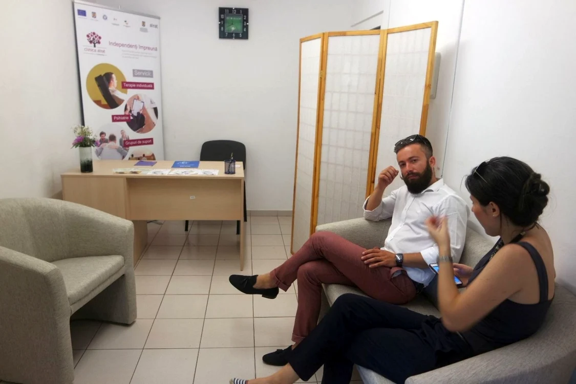 Pacient în timpul unei consultaţii FOTO Aliat