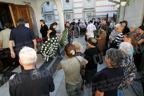 Înmormântarea lui Ionuţ, copilul sfâşiat de maidanezi în Capitală. (Foto: Dorin Constanda)