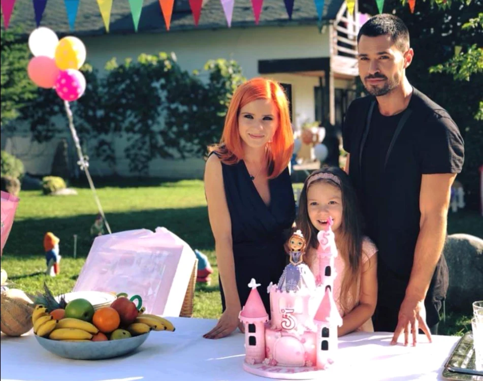 Maria Nicole a jucat-o pe Mara Caragea în "Fructul Oprit"