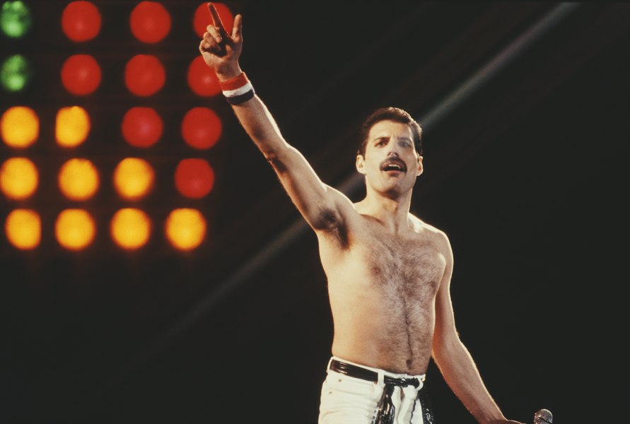 Fiica „secretă” a lui Freddie Mercury vorbește pentru prima dată: „Am plâns și l-am jelit pe tatăl meu...  A trebuit să devin adultă fără el”