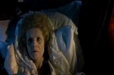Prinţesa Eleonore, avatarul lui Dracula jpeg