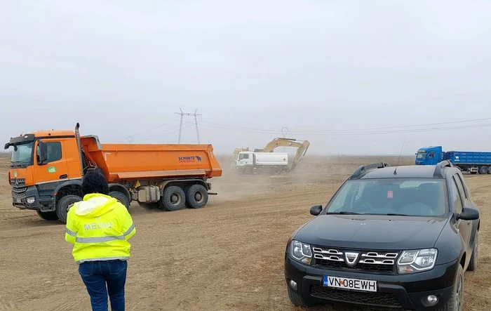 Garda de Mediu a dat amenzi celor care excavau ilegal FOTO: Garda de Mediu Vrancea