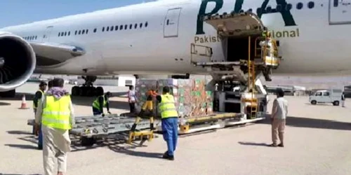 avion medicamente Afganistan foto Twitter