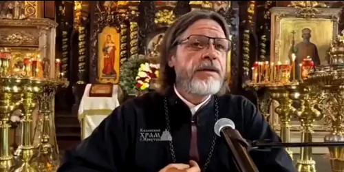 Părintele Serghei Kulpinov, starețul bisericii dedicate icoanei Maicii Domnului din Kazan FOTO captura video X 