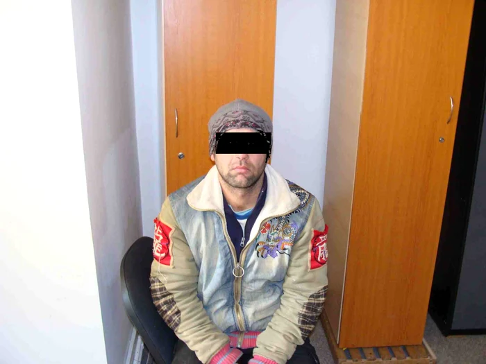 Suspectul a fost prins în Centrul Civic Foto. Poliţia Locală Braşov