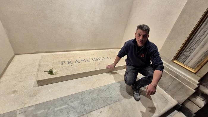 Florin și alți șapte italieni au fost responsabili de închiderea mormântului Papei Francisc 