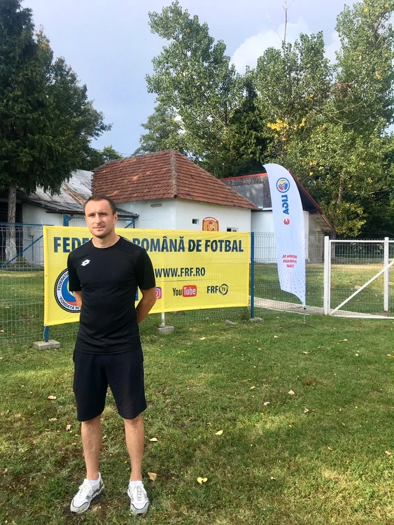 Colegii lui Matache se mândresc că au o vedetă în vestiar, dar, cu toate astea, cei care țin cu rivalele celor de la Dinamo îl mai înțeapă pe baza trecutului său.