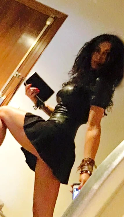 Mihaelei nu îi este teamă să-și arate trupul sculptat la sala de sport