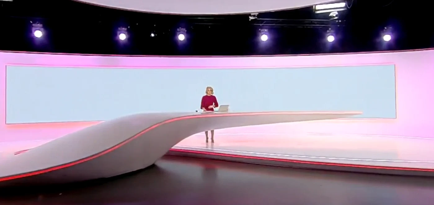 9 alessandra stoicescu la observator 1 jpg jpeg